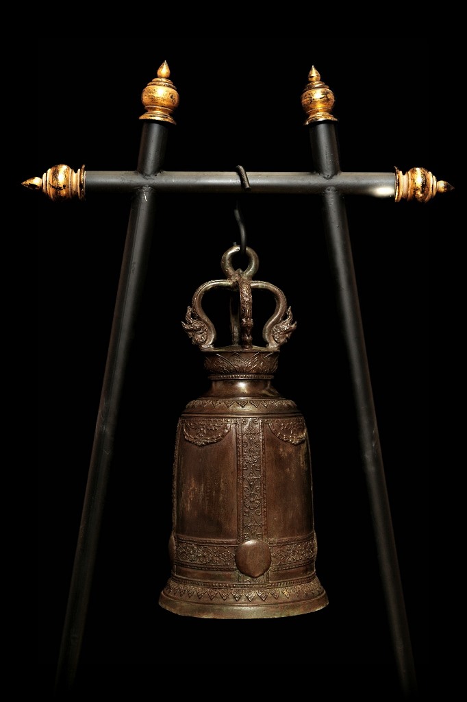 Extremely Rare 19C Bronze Thai Temple Bell #BB457